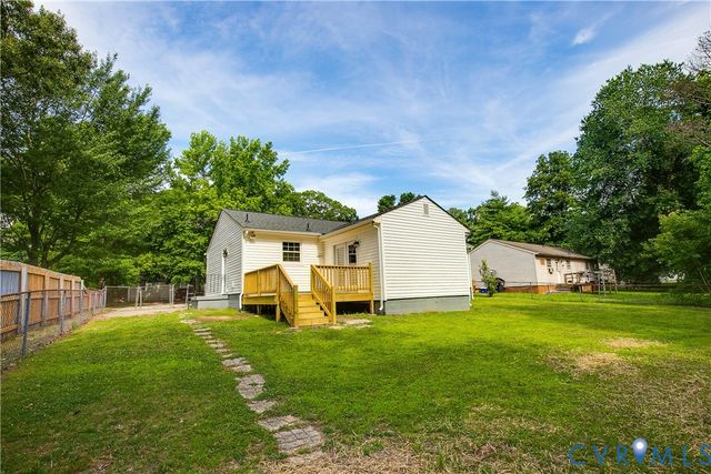 2005 Old Iron Rd, Hopewell, VA 23860