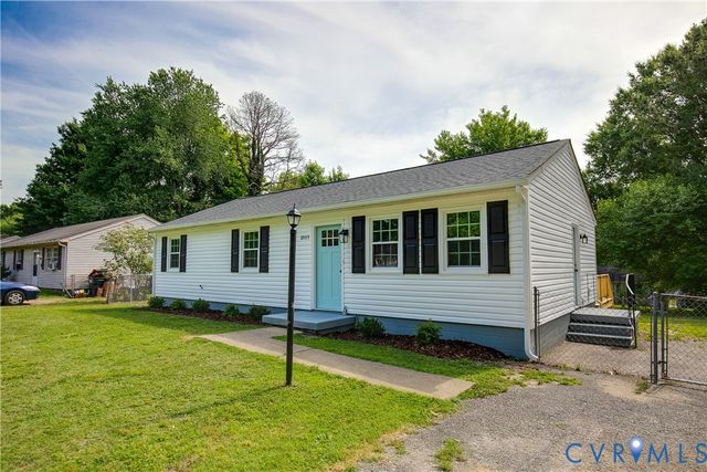 2005 Old Iron Rd, Hopewell, VA 23860