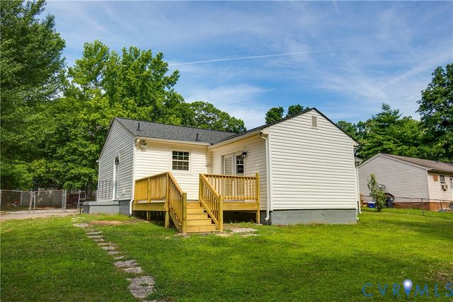 2005 Old Iron Rd, Hopewell, VA 23860
