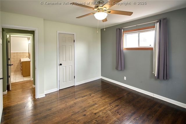 800 Scenic Drive, Charleston, WV 25311