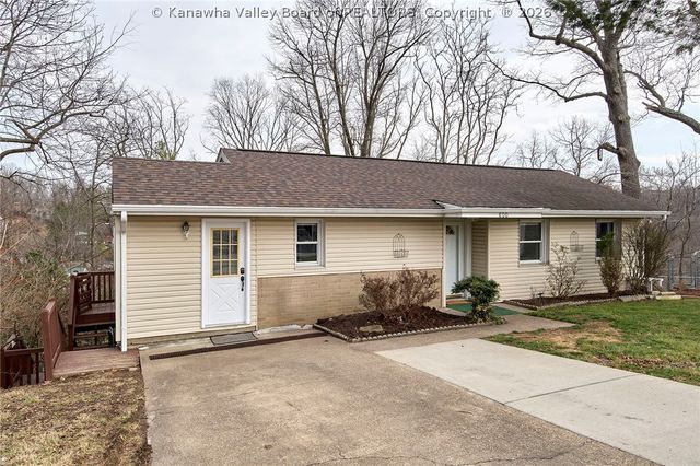 800 Scenic Drive, Charleston, WV 25311