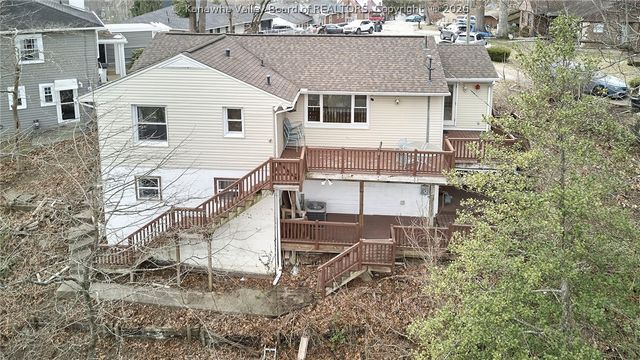 800 Scenic Drive, Charleston, WV 25311