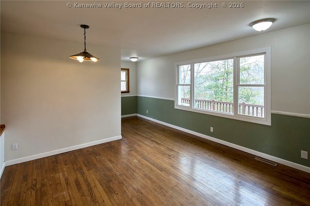 800 Scenic Drive, Charleston, WV 25311