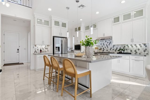 39418 N Darner, Newark, CA 94560