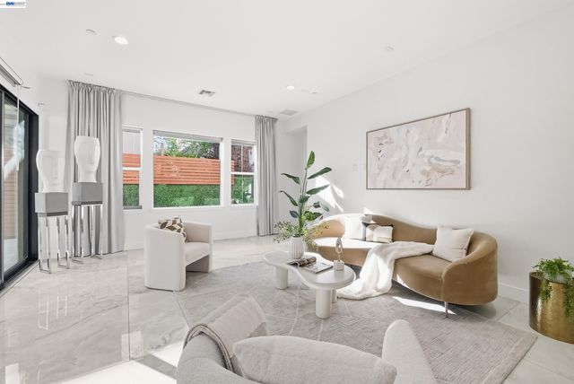 39418 N Darner, Newark, CA 94560