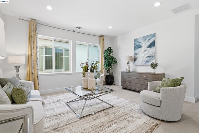 39418 N Darner, Newark, CA 94560