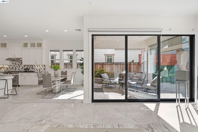 39418 N Darner, Newark, CA 94560