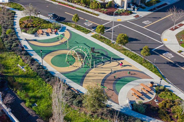 39418 N Darner, Newark, CA 94560