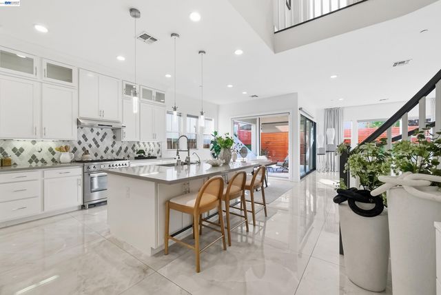 39418 N Darner, Newark, CA 94560