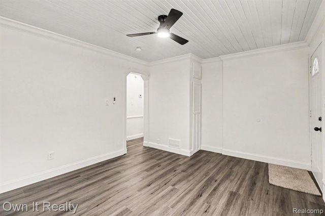 7461 Lamphere, Redford, MI 48239