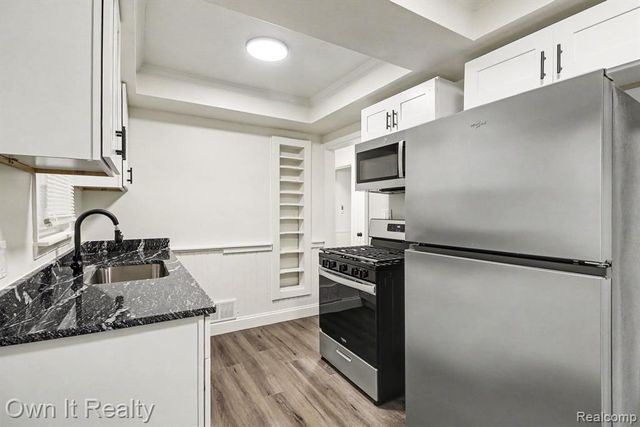 7461 Lamphere, Redford, MI 48239