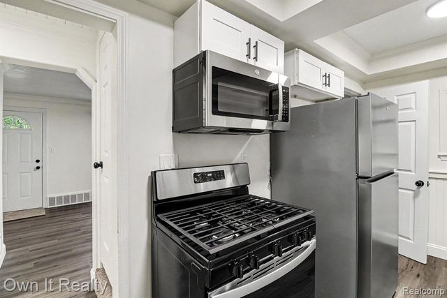 7461 Lamphere, Redford, MI 48239