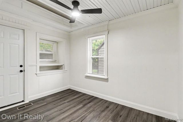 7461 Lamphere, Redford, MI 48239