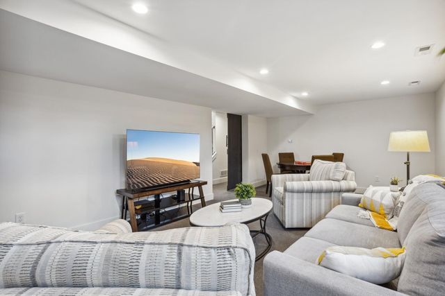 5124 Drew Avenue S, Minneapolis, MN 55410