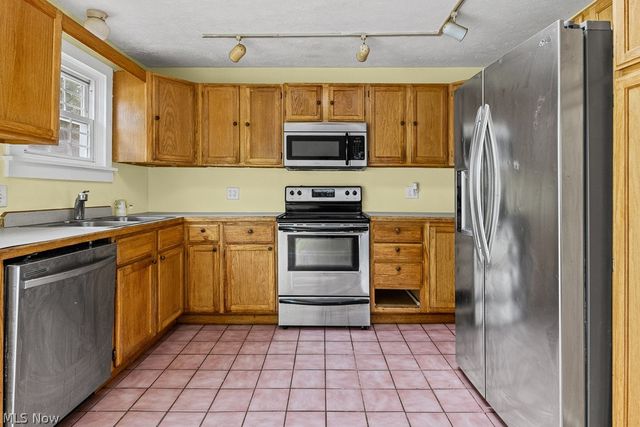 31 Bridge Street, Newton Falls, OH 44444