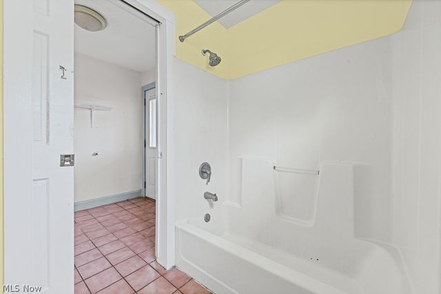 31 Bridge Street, Newton Falls, OH 44444