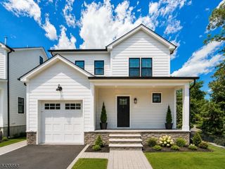 298 Main St B, Millburn Twp., NJ 07041