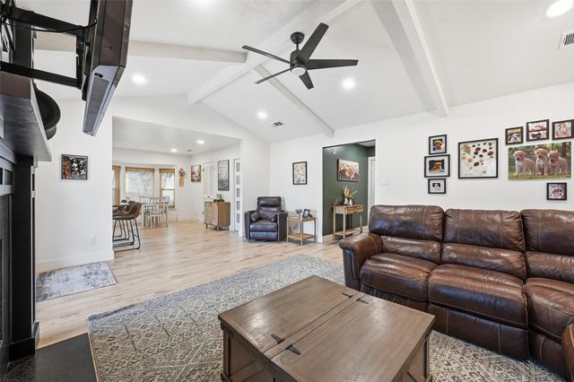 3910 Firethorn Drive, Arlington, TX 76017