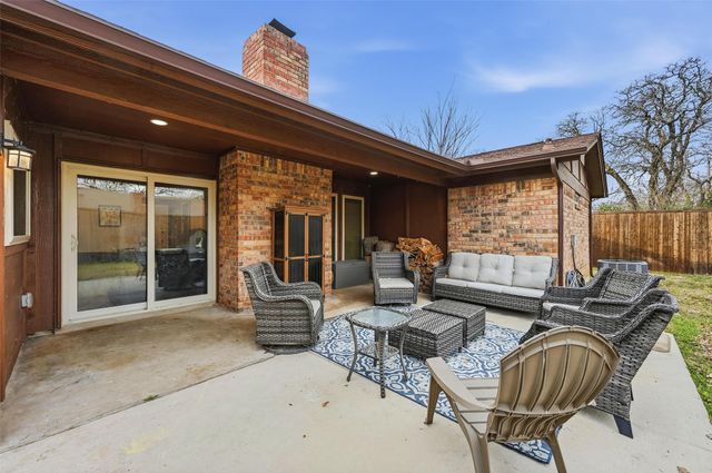 3910 Firethorn Drive, Arlington, TX 76017