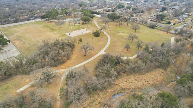 3910 Firethorn Drive, Arlington, TX 76017