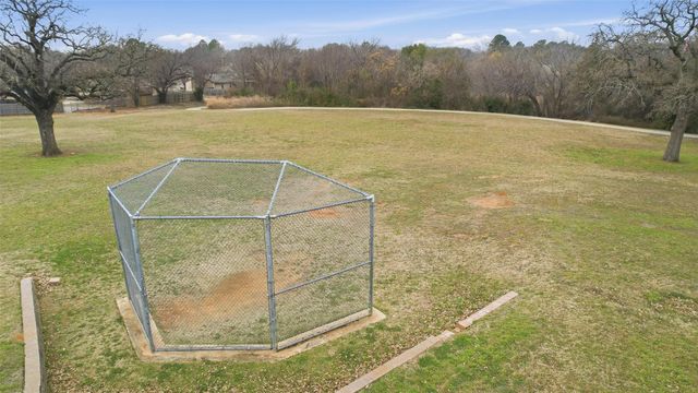 3910 Firethorn Drive, Arlington, TX 76017