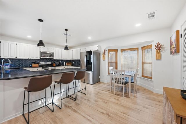 3910 Firethorn Drive, Arlington, TX 76017