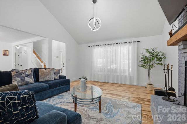 9307 Raintree Lane, Charlotte, NC 28277