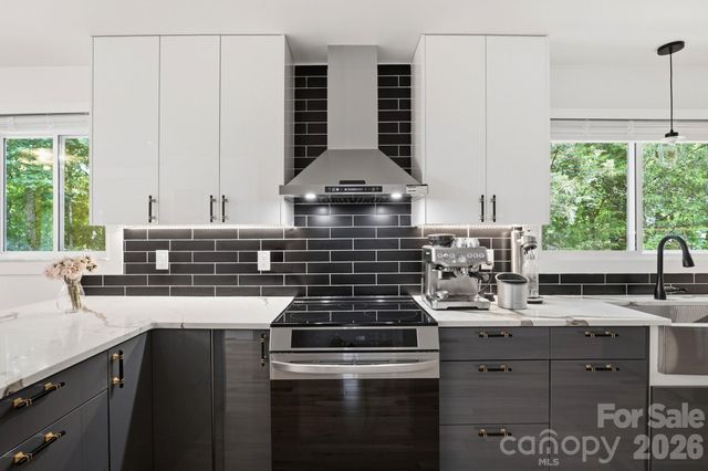 9307 Raintree Lane, Charlotte, NC 28277