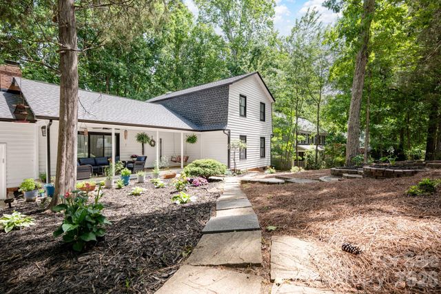 9307 Raintree Lane, Charlotte, NC 28277