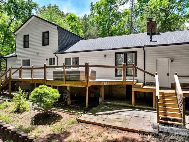 9307 Raintree Lane, Charlotte, NC 28277