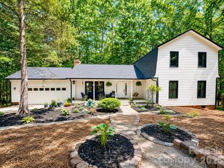 9307 Raintree Lane, Charlotte, NC 28277