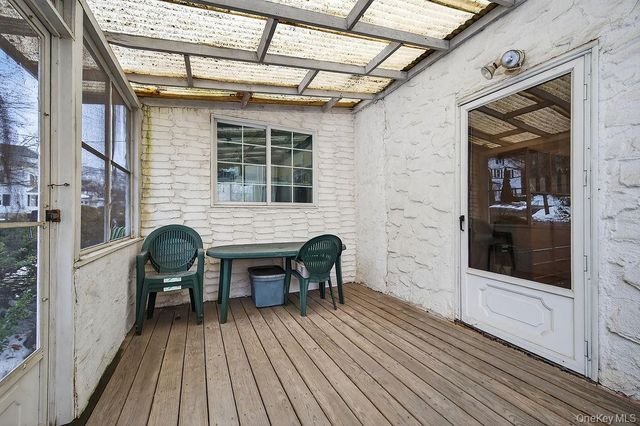 21 Lawrence Place, Pelham, NY 10803