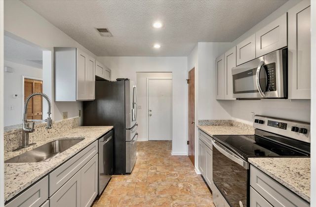 607 Waterwood Drive, Goose Creek, SC 29445