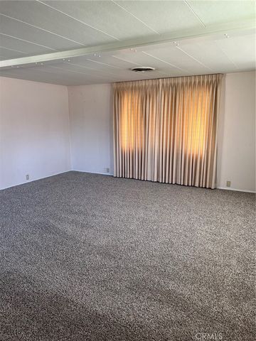 900 W Johnston, Hemet, CA 92543