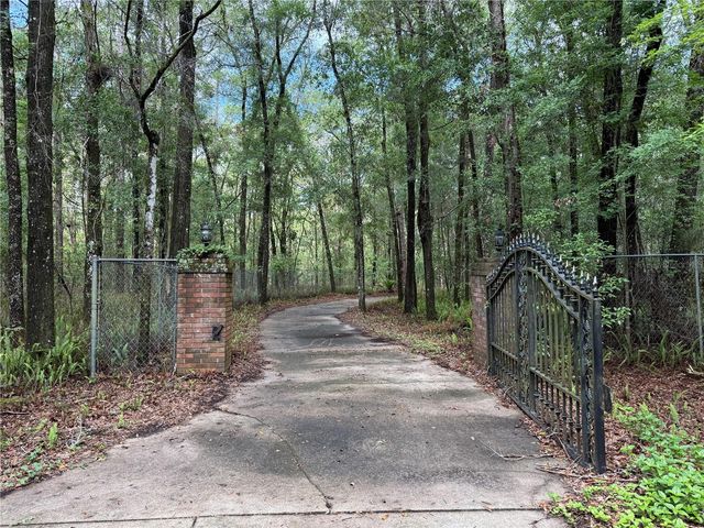 221 SW 138TH TERRACE, Newberry, FL 32669