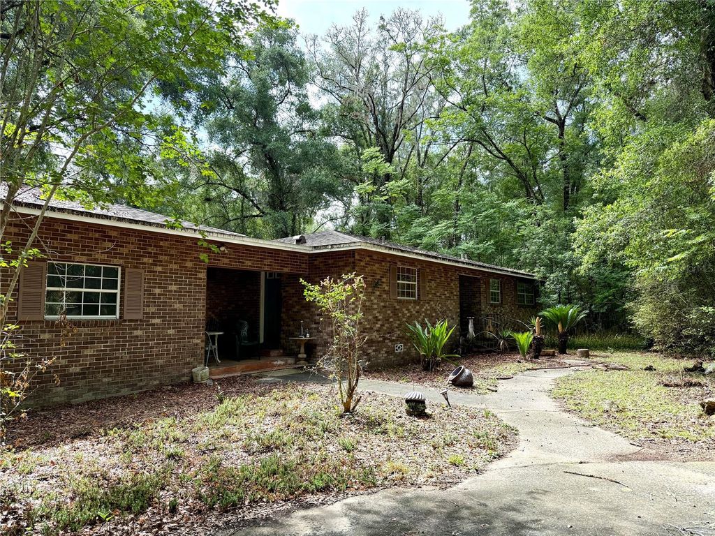 221 SW 138TH TERRACE, Newberry, FL 32669