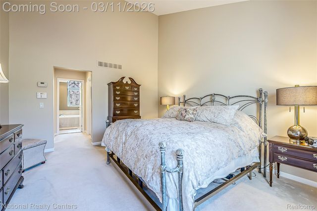 5451 Wentworth Drive, Commerce Charter Township, MI 48382