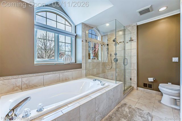 5451 Wentworth Drive, Commerce Charter Township, MI 48382