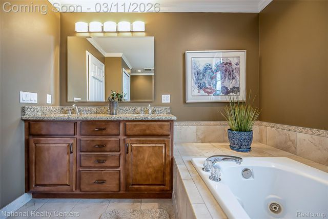 5451 Wentworth Drive, Commerce Charter Township, MI 48382