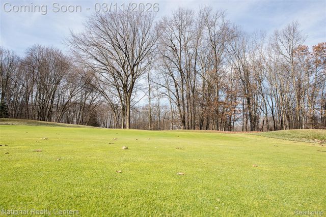 5451 Wentworth Drive, Commerce Charter Township, MI 48382