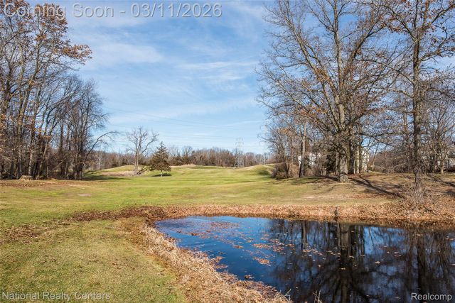 5451 Wentworth Drive, Commerce Charter Township, MI 48382