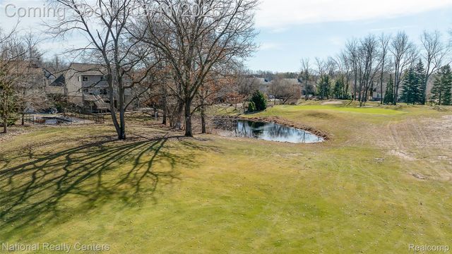 5451 Wentworth Drive, Commerce Charter Township, MI 48382
