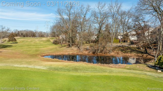 5451 Wentworth Drive, Commerce Charter Township, MI 48382