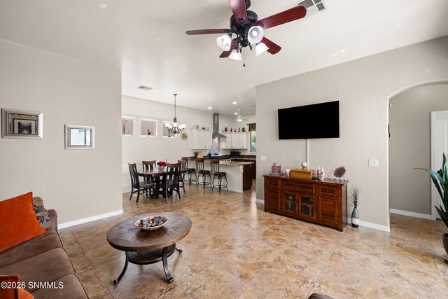 1150 Old West Way, Las Cruces, NM 88005