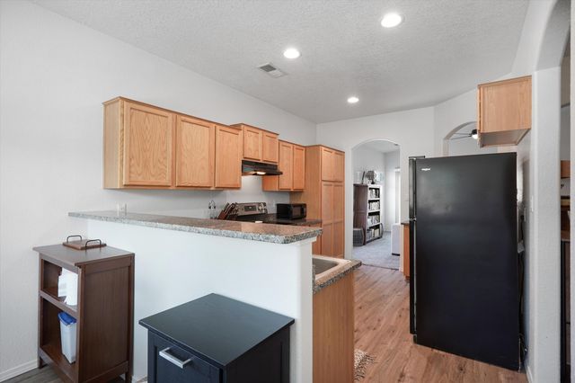 4112 Oasis Springs Road NE, Rio Rancho, NM 87144