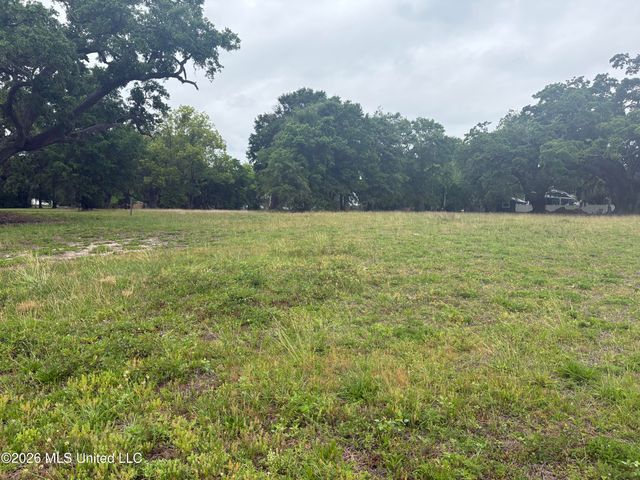 950 - 956 Beach Boulevard, Biloxi, MS 39530
