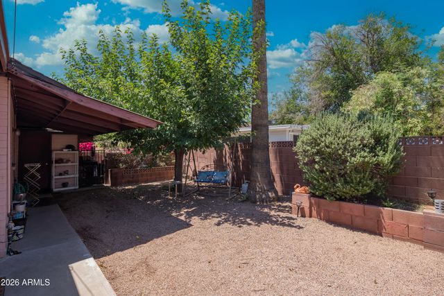 940 E ROSE Lane, Phoenix, AZ 85014