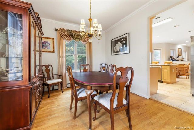 5 Dennis McHugh Court, Tappan, NY 10983