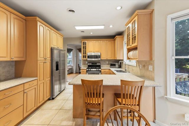 5 Dennis McHugh Court, Tappan, NY 10983