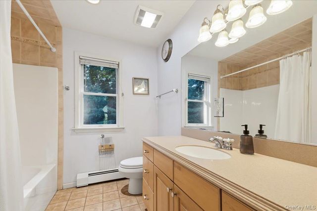 5 Dennis McHugh Court, Tappan, NY 10983